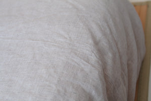 Organic hemp bed set in natural colour. 