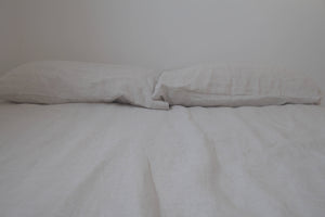 Organic hemp bed set in natural colour. 
