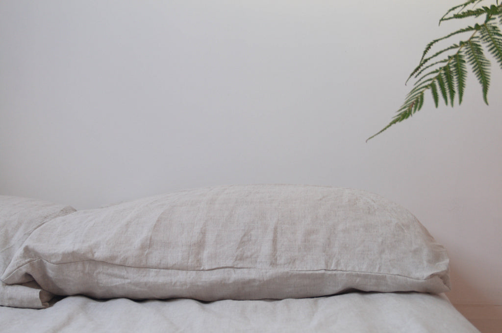 Organic hemp bed set in natural colour. 